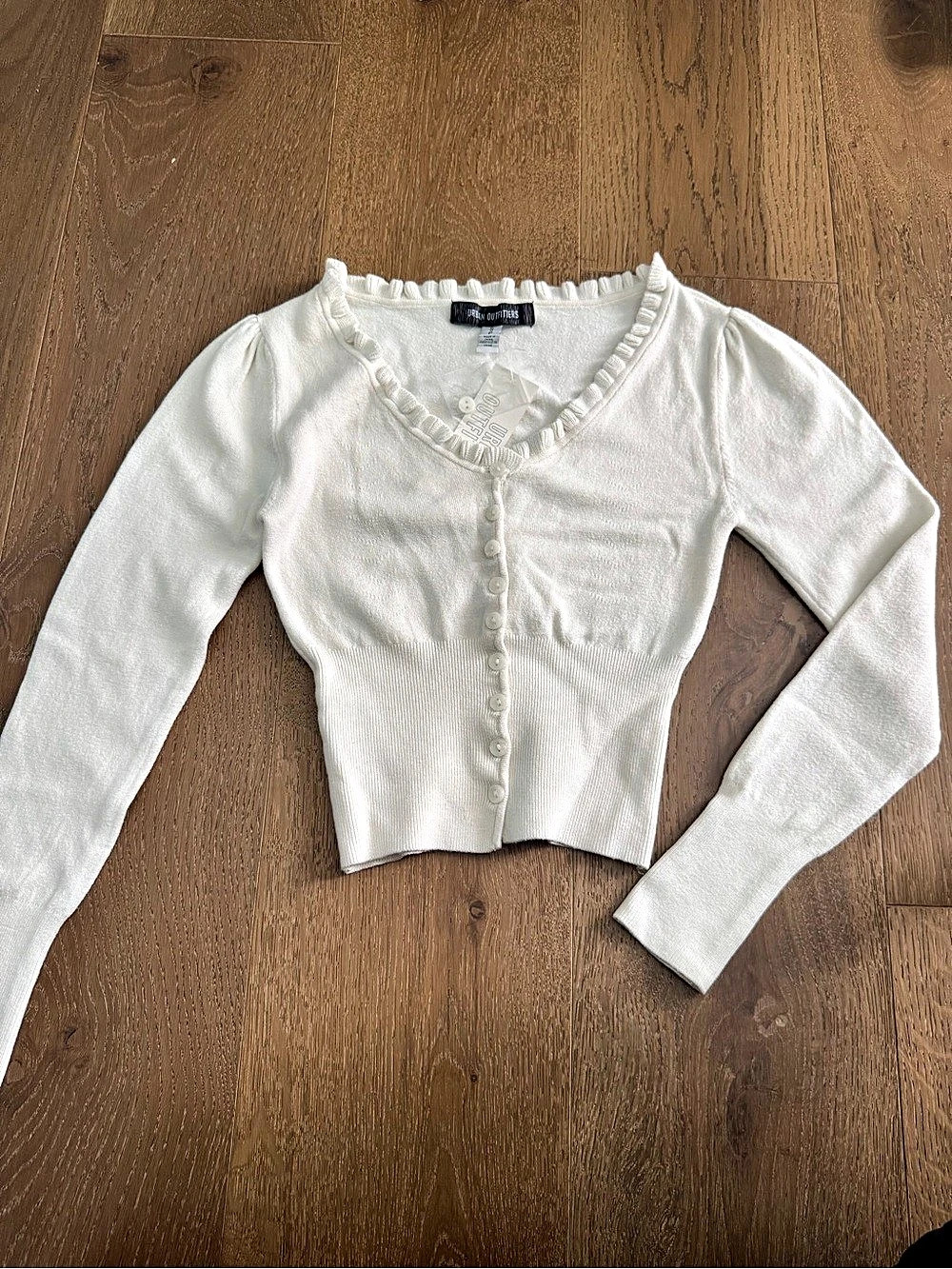 Urban Outfitters Ivory Ruffle V-Neck Cropped Cardigan Button Front Size S NWT